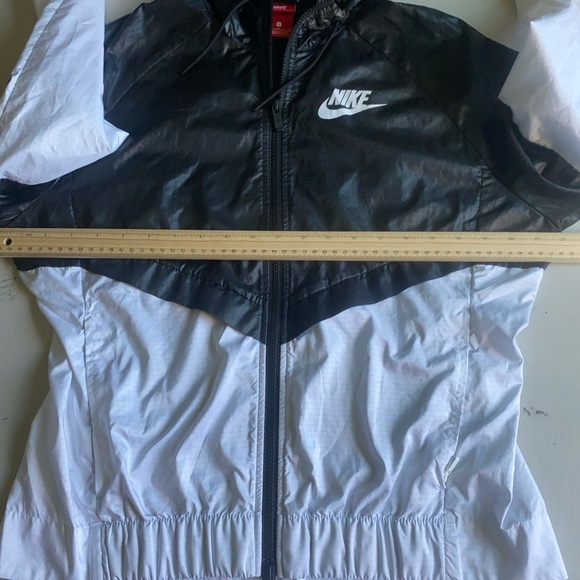 Nike Windrunner Full Zip Hooded Jacket Women’s Size Medium Black & White - Picture 5 of 10